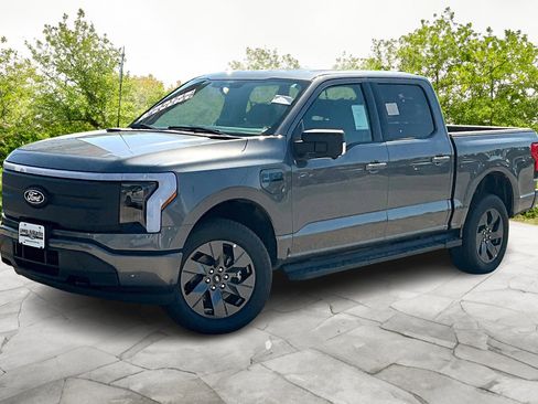 New 2025 Ford F150 Lightning Flash image 2