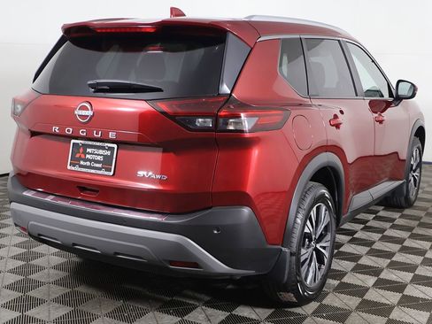 Used 2022 Nissan Rogue SV w/ SV Premium Package AWD/4WD image 10