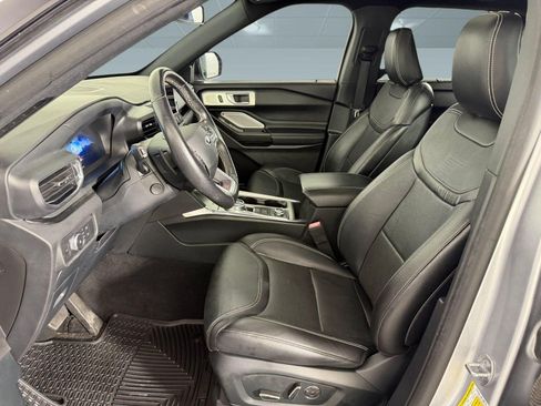 Used 2020 Ford Explorer ST w/ ST Street Pack AWD/4WD image 5