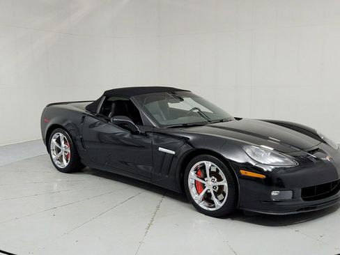 Used 2010 Chevrolet Corvette Grand Sport w/ Preferred Equipment Group RWD image 7
