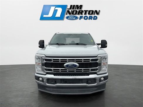 Used 2024 Ford F250 XLT image 8