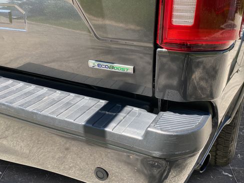 Used 2019 Ford F150 XLT w/ Equipment Group 302A Luxury AWD/4WD image 43