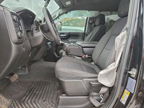 Used 2023 Chevrolet Silverado 2500 Custom w/ Custom Value Package image 7