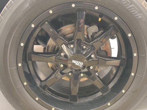 Used 2019 GMC Yukon XL SLT AWD/4WD image 31