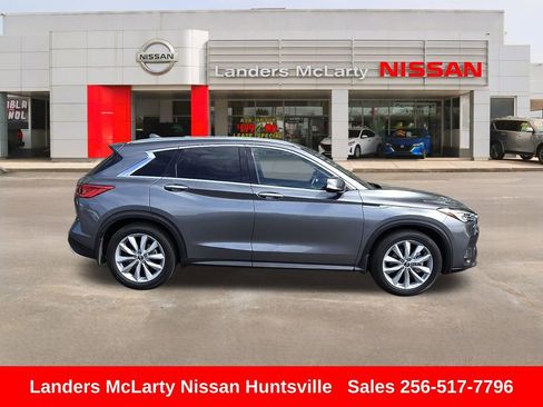 Used 2019 INFINITI QX50 Essential w/ Premium Heat Package image 2