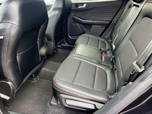 Used 2024 Ford Escape ST-Line w/ Tech Pack #1 AWD/4WD image 12