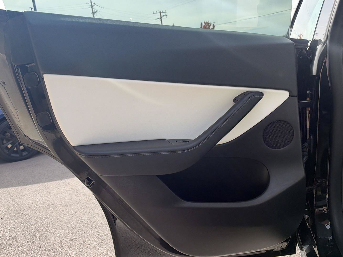 Used 2022 Tesla Model Y Performance AWD/4WD image 17