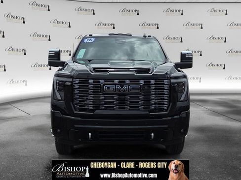 Used 2026 GMC Sierra 3500 Denali Ultimate AWD/4WD image 21