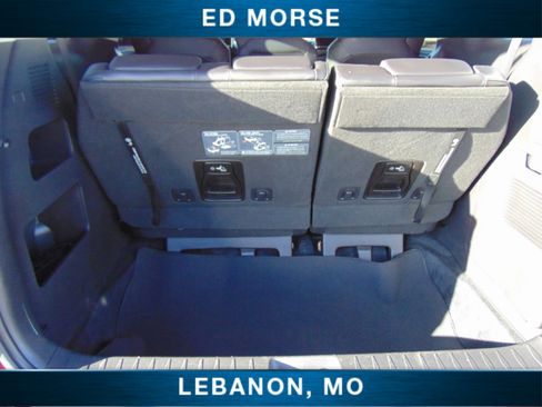 Used 2023 Kia Carnival LX image 21