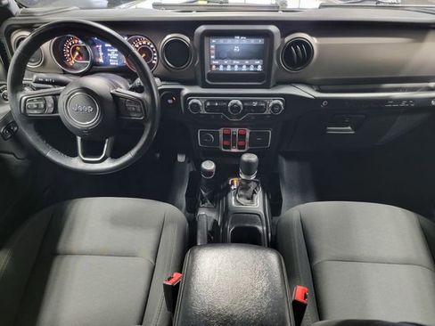 Used 2018 Jeep Wrangler Unlimited Sport S AWD/4WD image 17