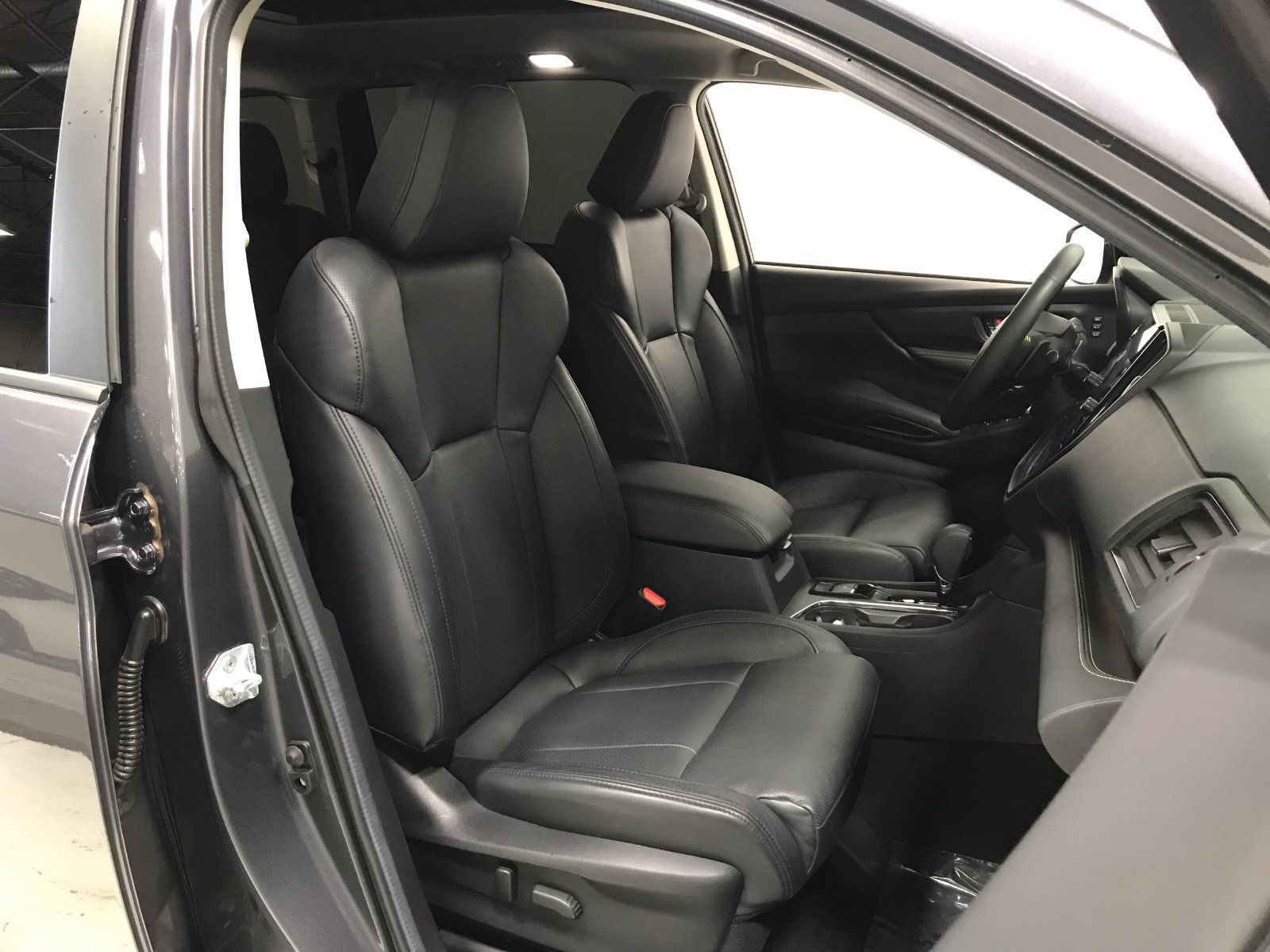 Used 2025 Subaru Ascent Bronze Edition AWD/4WD image 7