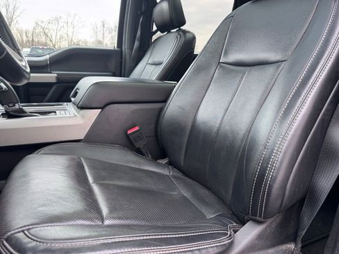 Used 2018 Ford F150 Lariat w/ Equipment Group 502A Luxury image 9