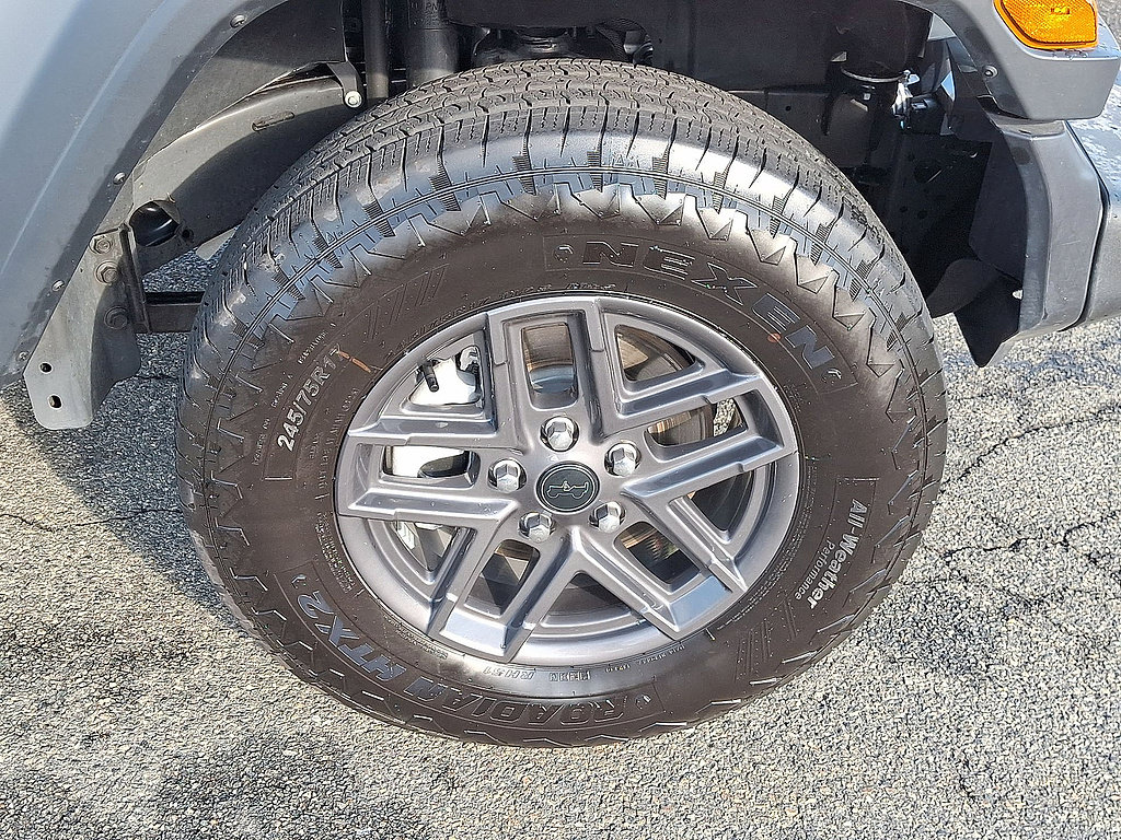Certified 2025 Jeep Wrangler Sport AWD/4WD image 26