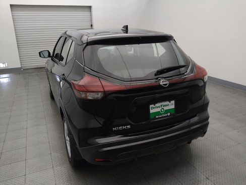 Used 2024 Nissan Kicks S FWD image 6