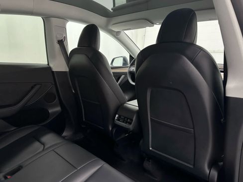 Used 2023 Tesla Model Y Long Range image 20