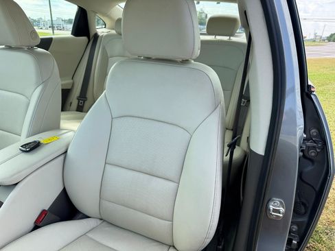 Used 2024 Chevrolet Malibu LT FWD image 22