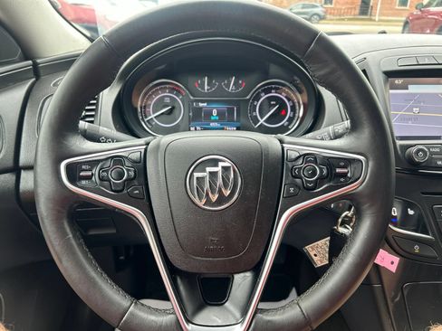 Used 2017 Buick Regal Sport Touring FWD image 21