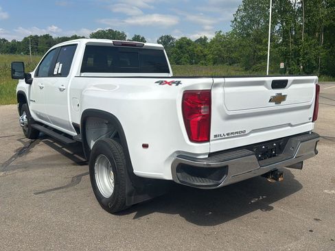 Used 2024 Chevrolet Silverado 3500 LT w/ Convenience Package AWD/4WD image 3