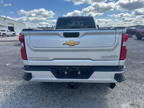 Used 2022 Chevrolet Silverado 3500 High Country w/ Z71 Off-Road Package AWD/4WD image 6