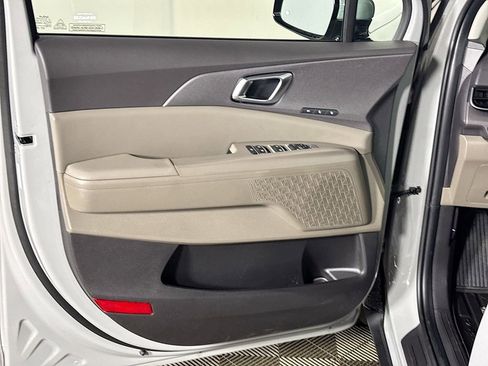 New 2026 Kia Carnival SX image 10