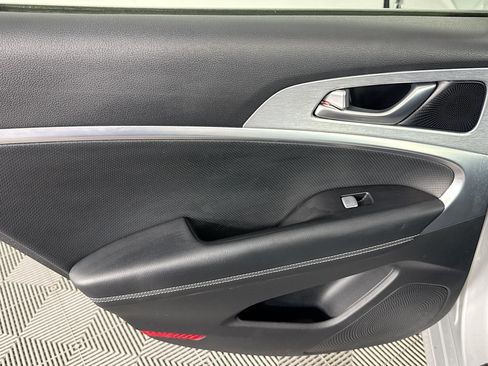 Used 2019 Genesis G70 2.0T Advanced w/ Elite Package image 43