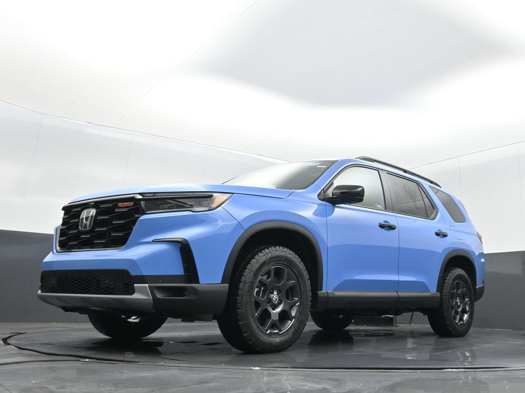 New 2025 Honda Pilot TrailSport image 13