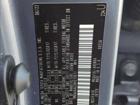 Used 2022 Toyota Corolla Cross L image 29