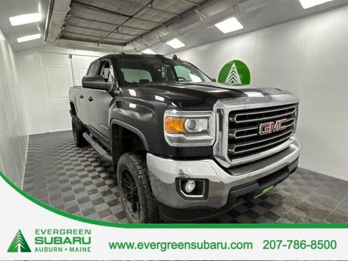 Used 2017 GMC Sierra 2500 SLE w/ SLE Preferred Package AWD/4WD image 1