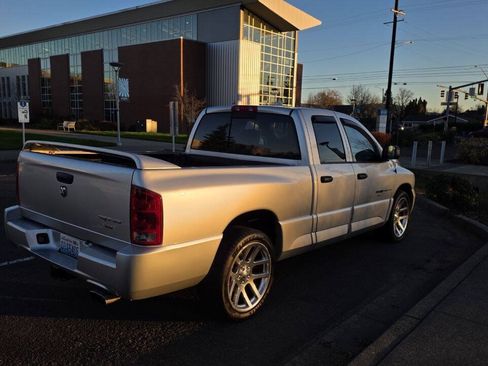 Used 2005 Dodge Ram 1500 Truck 2WD Quad Cab image 5