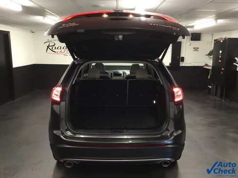 Used 2017 Ford Edge Titanium w/ Equipment Group 302A image 12