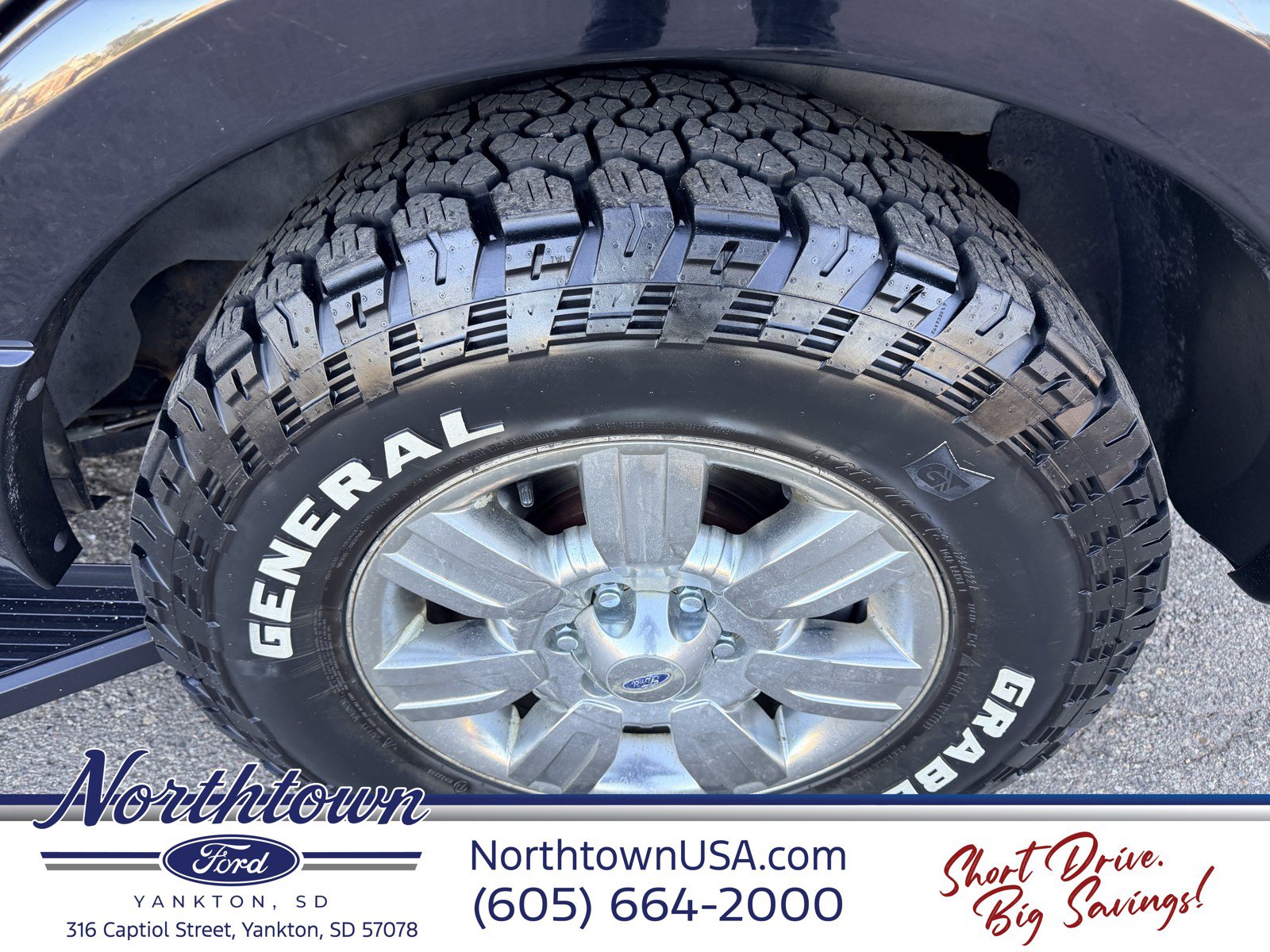Used 2016 Ford Expedition Platinum AWD/4WD image 15