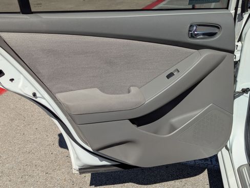 Used 2011 Nissan Altima 2.5 image 15