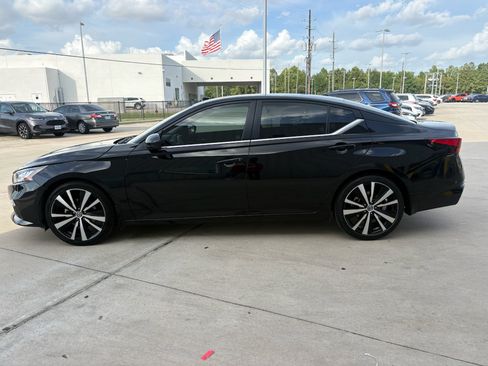 Used 2022 Nissan Altima 2.5 SR FWD image 5