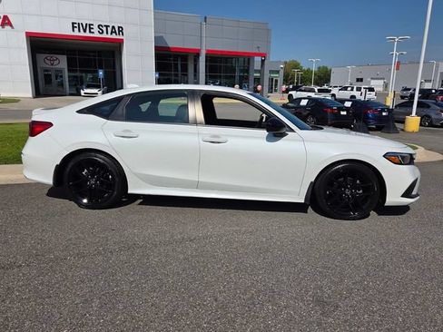 Used 2023 Honda Civic Sport image 13