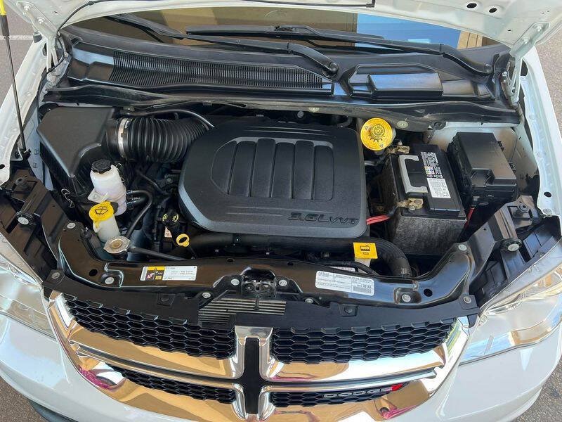 Used 2020 Dodge Grand Caravan SE w/ UConnect Hands-Free Group FWD image 53