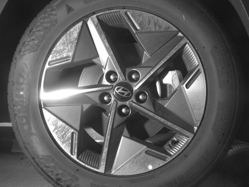 Used 2026 Hyundai Tucson SEL Plus FWD image 13