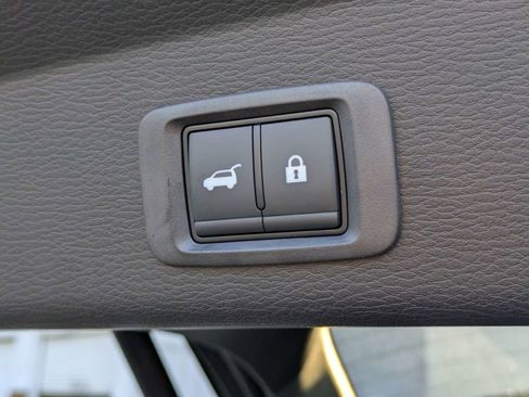 New 2025 Mitsubishi Outlander SEL image 13