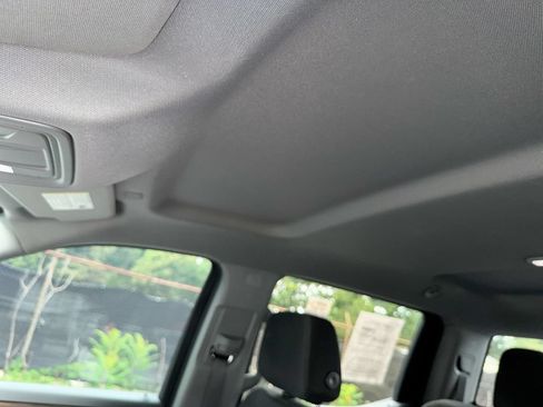 Used 2022 Chevrolet Silverado 1500 LT RWD image 20