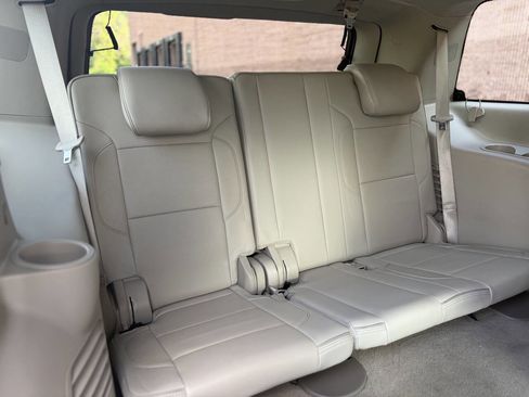Used 2015 GMC Yukon Denali w/ Touring Package AWD/4WD image 22