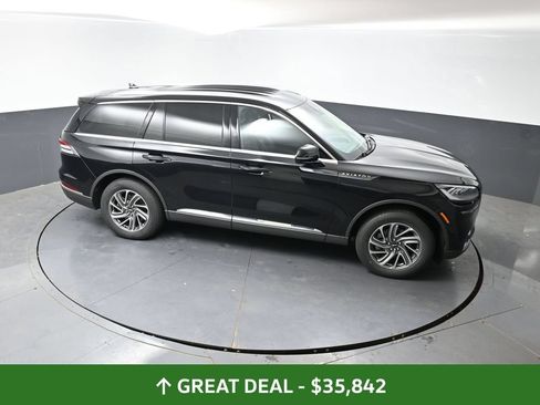 Used 2023 Lincoln Aviator AWD image 50