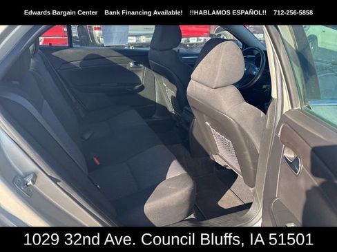 Used 2010 Chevrolet Malibu LT w/ Power Convenience Package image 9