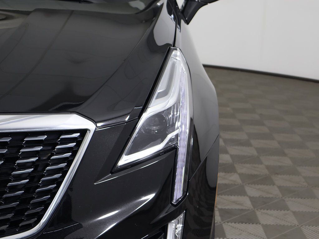 Used 2025 Cadillac XT5 Premium Luxury w/ LPO, Floor Liner Package AWD/4WD image 18