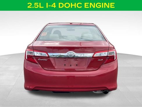 Used 2012 Toyota Camry XLE w/ Leather Pkg FWD image 9