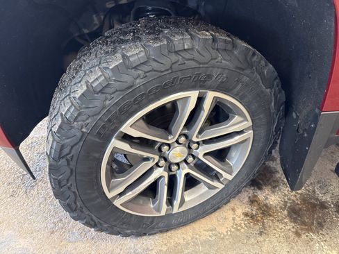 Used 2021 Chevrolet Colorado W/T w/ Custom Special Edition image 4