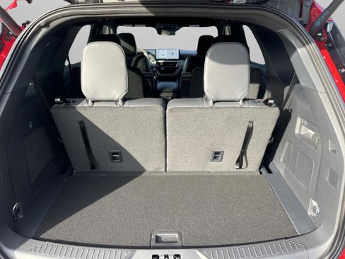 New 2026 Ford Explorer ST-Line RWD image 15