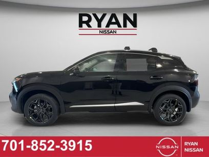 New 2026 Nissan Kicks SR w/ Cold Weather Package