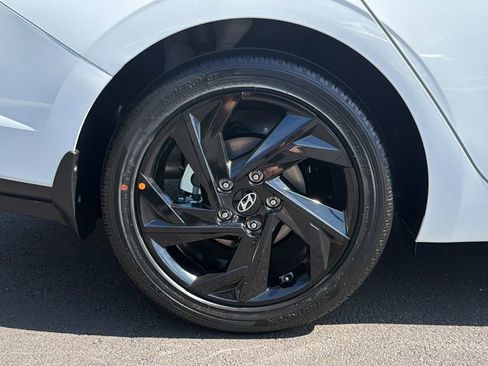 New 2026 Hyundai Elantra SEL Sport image 17