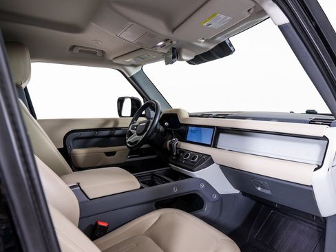 Used 2022 Land Rover Defender 90 S image 16