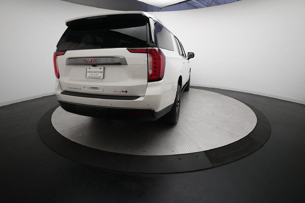 Used 2023 GMC Yukon XL AT4 AWD/4WD image 13
