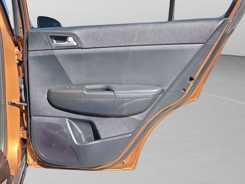 Used 2021 Kia Sportage S image 33